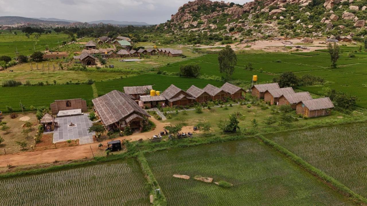Отель Hampi Rasta Cafe Экстерьер фото